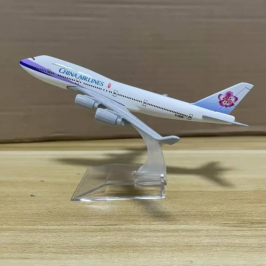 チャイナエアライン　模型 Amazon.co.jp: 飛行機 模型 チャイナエアライン 合金航空機